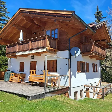 Faschingalm 公寓 *